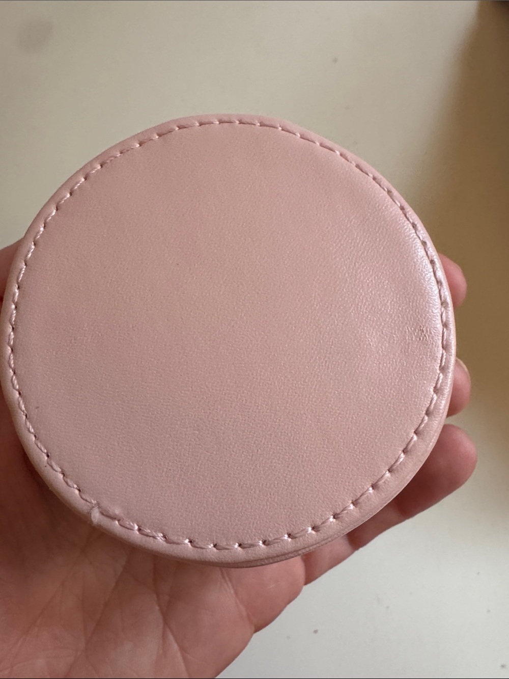 Pink Pearl Bow Round Travel Jewelry Case with Zipper - Picture 4 of 4